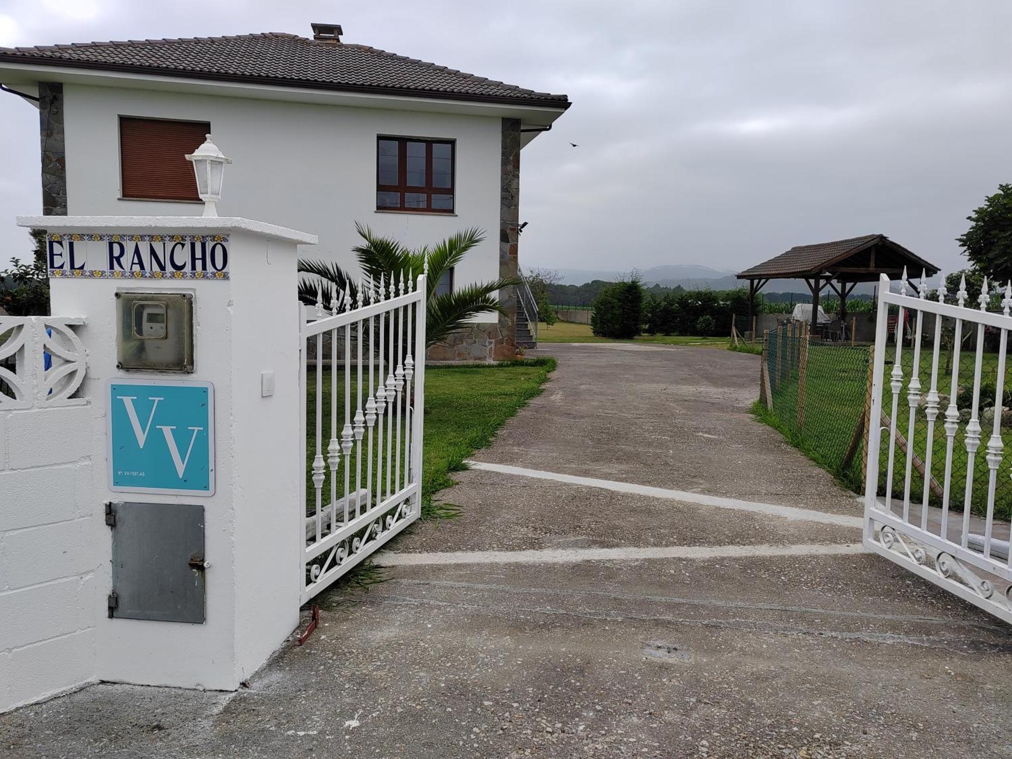Вілла El Rancho Busto - Luarca Екстер'єр фото