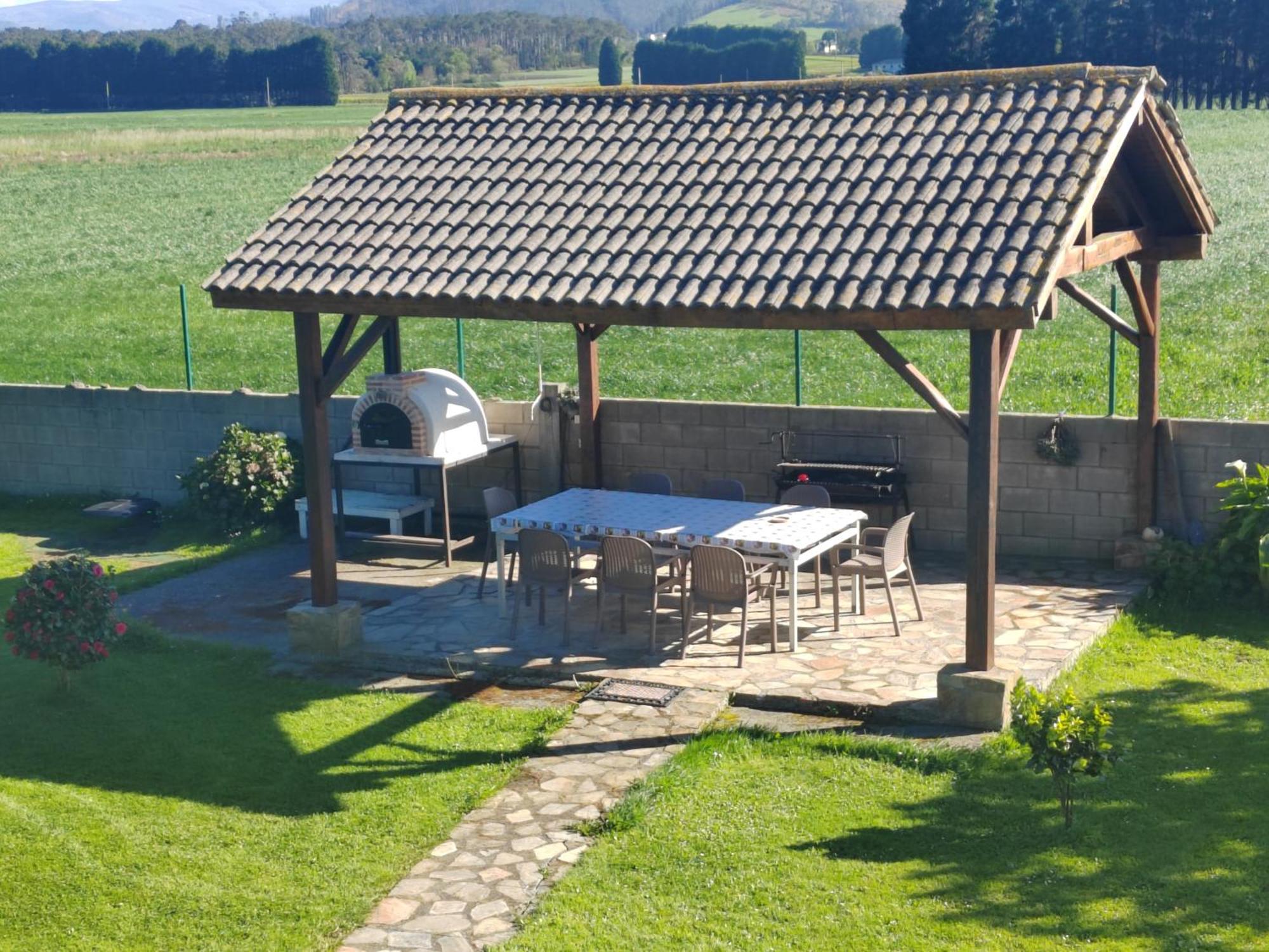Вілла El Rancho Busto - Luarca Екстер'єр фото